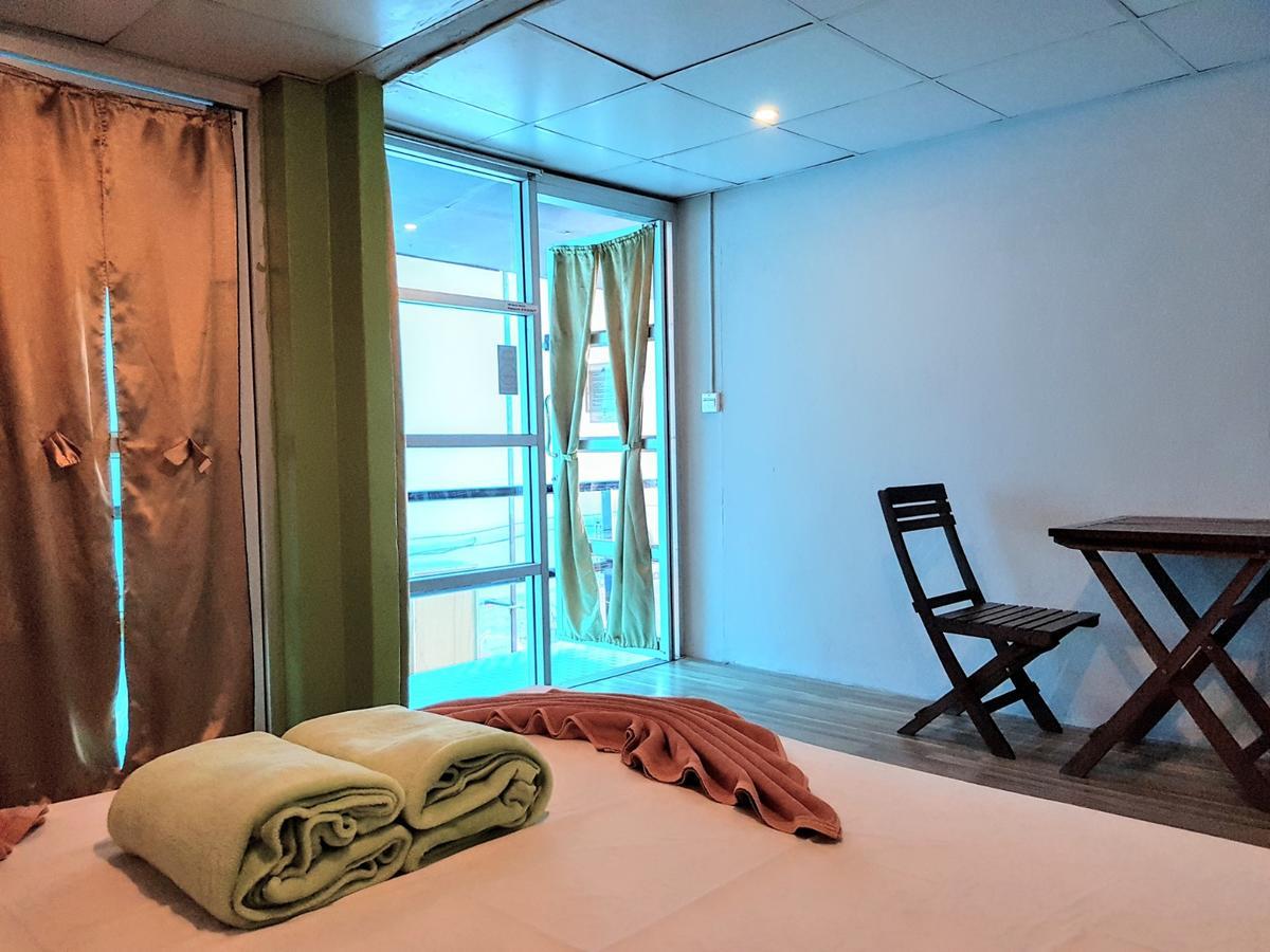 Zone6 Coworking Beach Apartment Old 2W Beach Hostel, Koh Samui Bophut Bagian luar foto