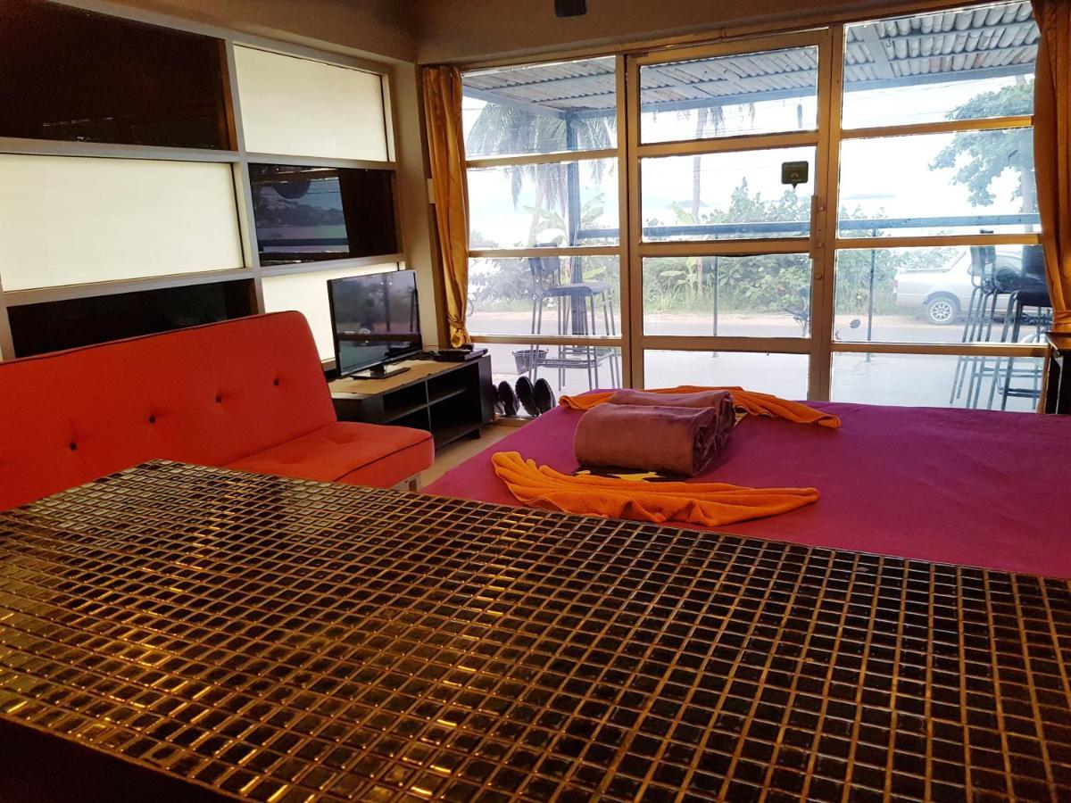 Zone6 Coworking Beach Apartment Old 2W Beach Hostel, Koh Samui Bophut Bagian luar foto