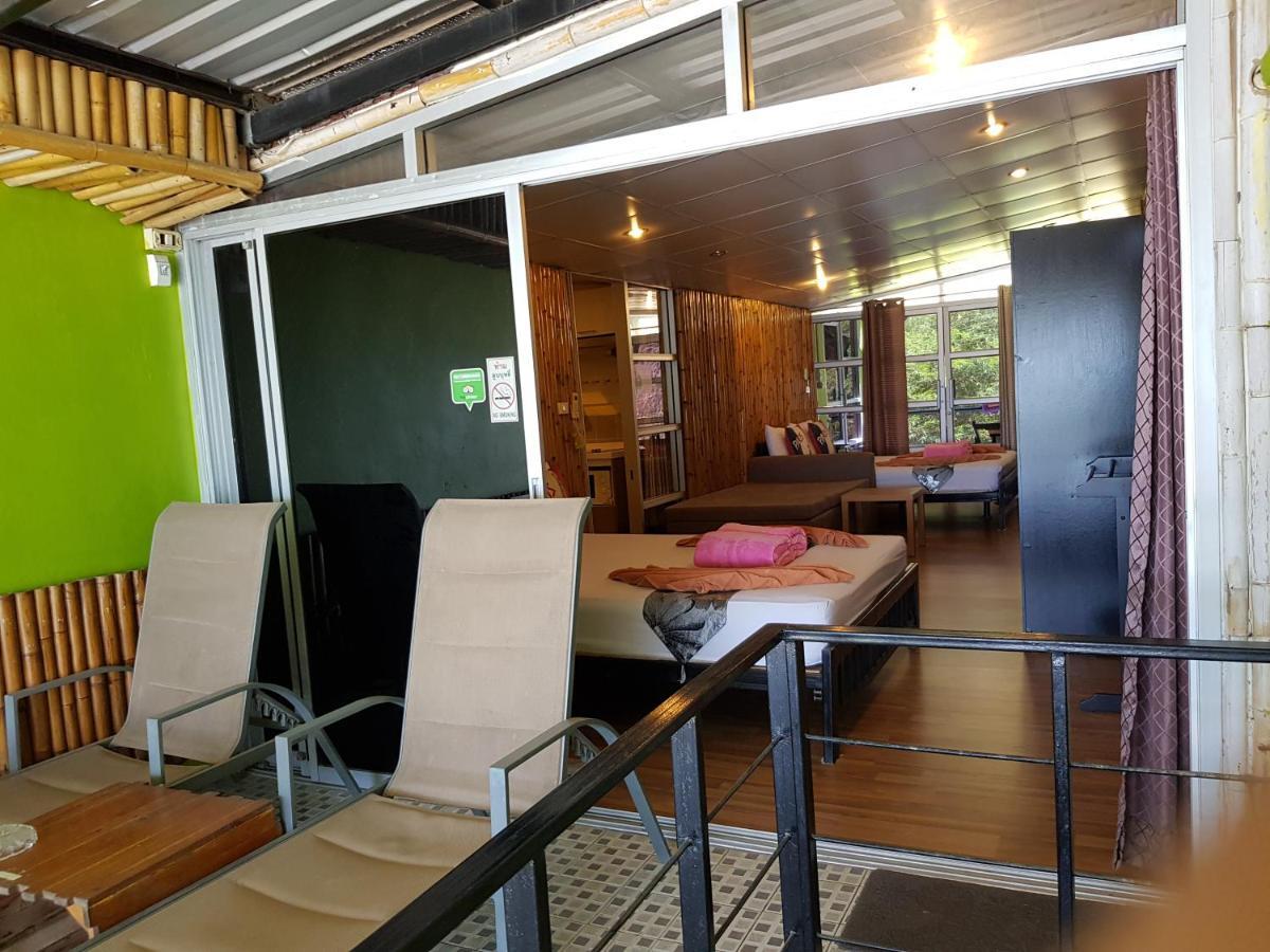 Zone6 Coworking Beach Apartment Old 2W Beach Hostel, Koh Samui Bophut Bagian luar foto